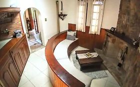Casa Colonial com lareira